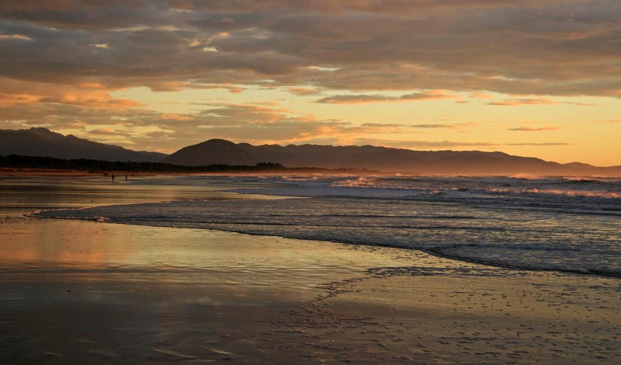 Haast Beach Motel Экстерьер фото